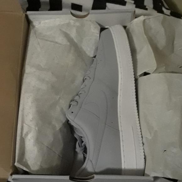 Shoes - Picture 1 of 3
